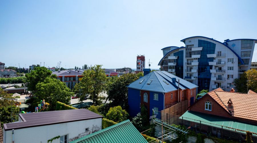 Номер 3-местный номер 62, вид на реку и горы