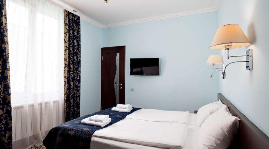 Стандарт 2-местный стандарт 31,32,41,42, с видом на соседний дом