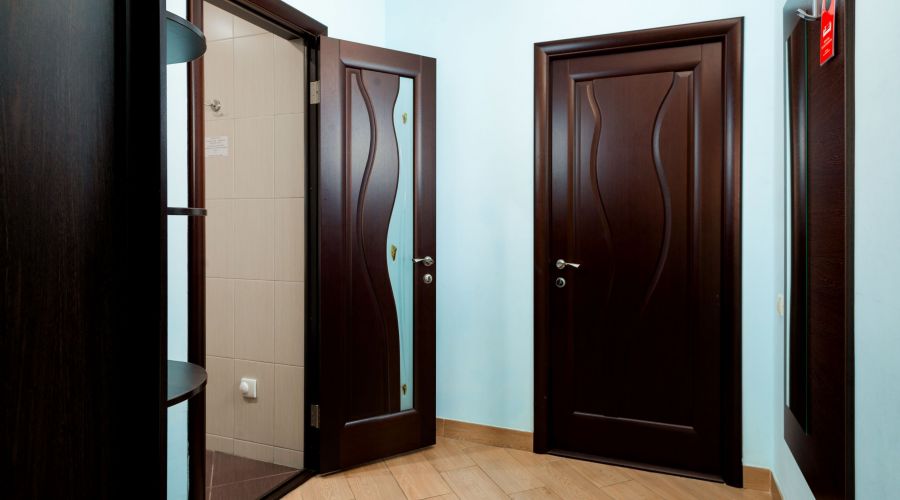 Люкс 4-местный Люкс 44 с двумя креслами