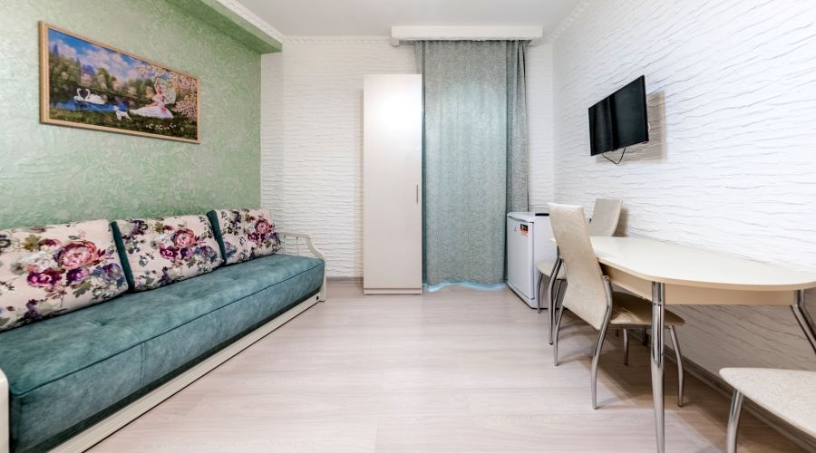 Апартаменты 4-местные Делюкс с балконом