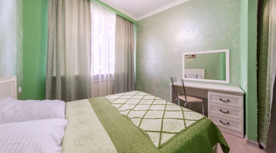 Апартаменты 4-местные Делюкс с балконом