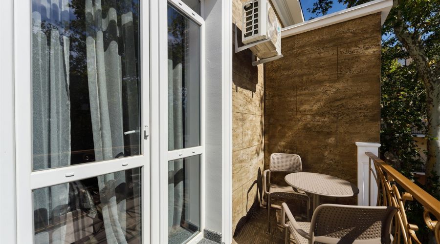 Люкс 2-местный 2-комнатный с балконом