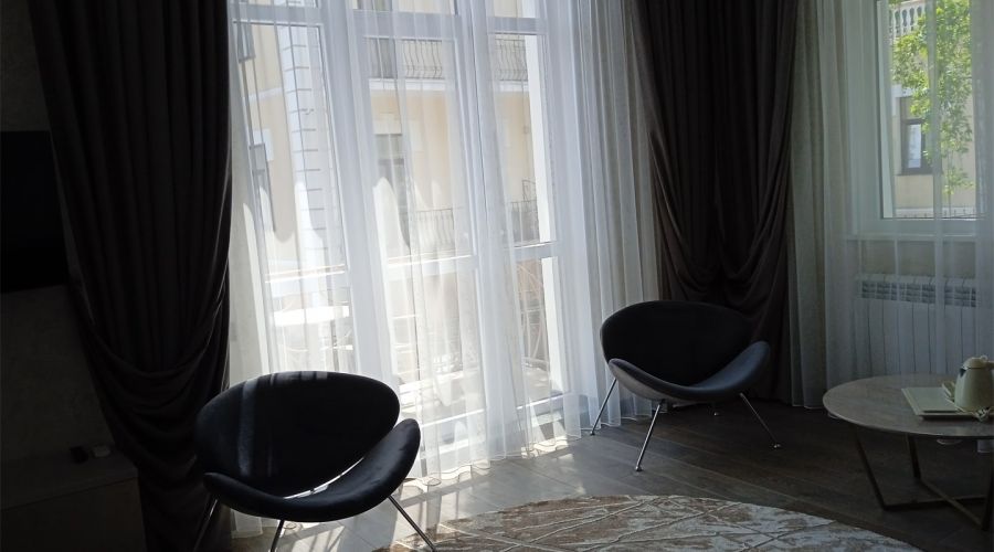 Люкс 2-местный 2-комнатный с балконом