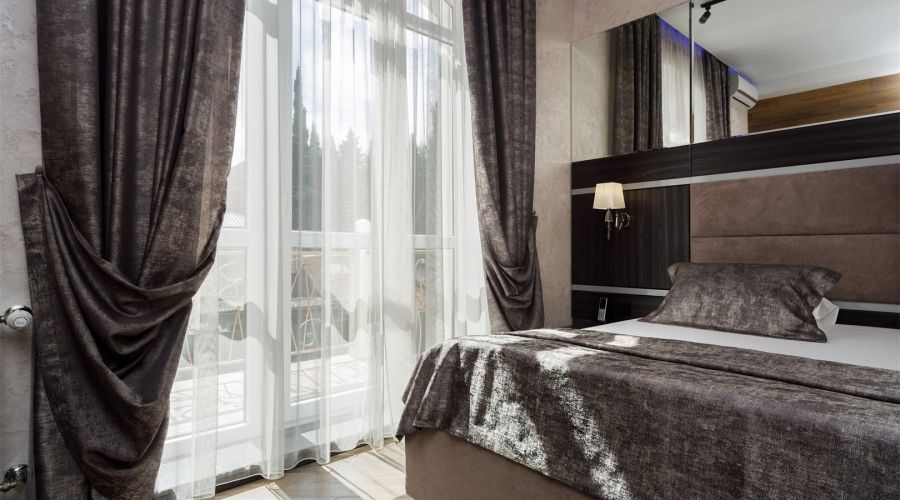 Люкс 2-местный 2-комнатный с балконом