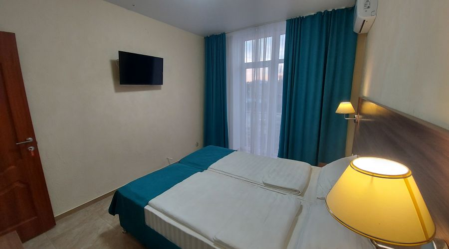 Делюкс Делюкс 5-местный