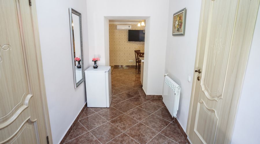 Семейный 4-местный 2-комнатный с кухней