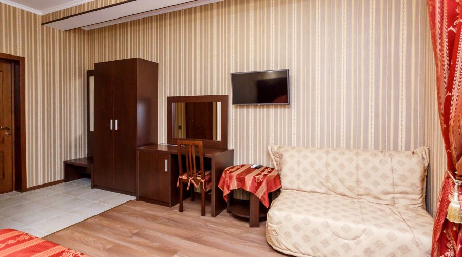 Стандарт 2-местный, вид во двор или вид на море