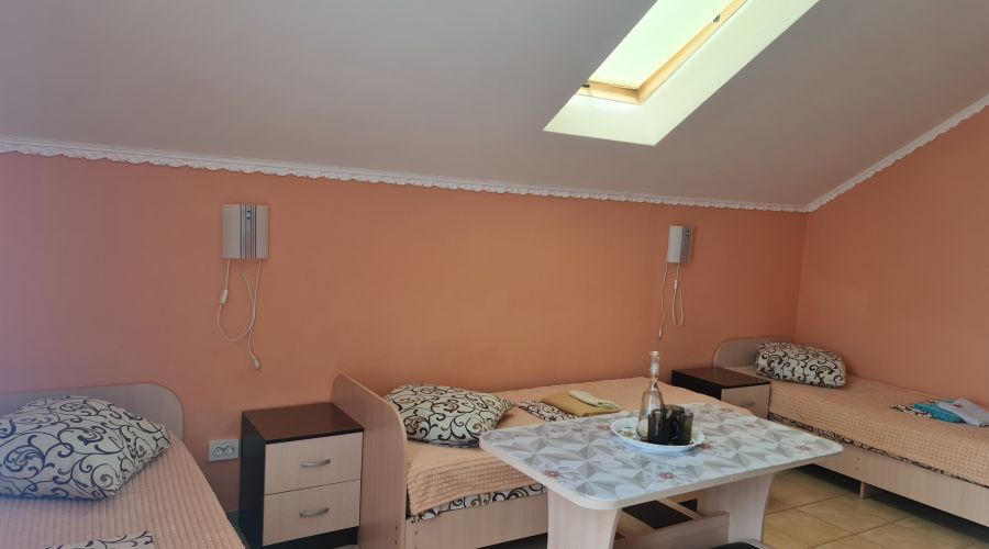 Стандарт 3-местный 1-комнатный без балкона