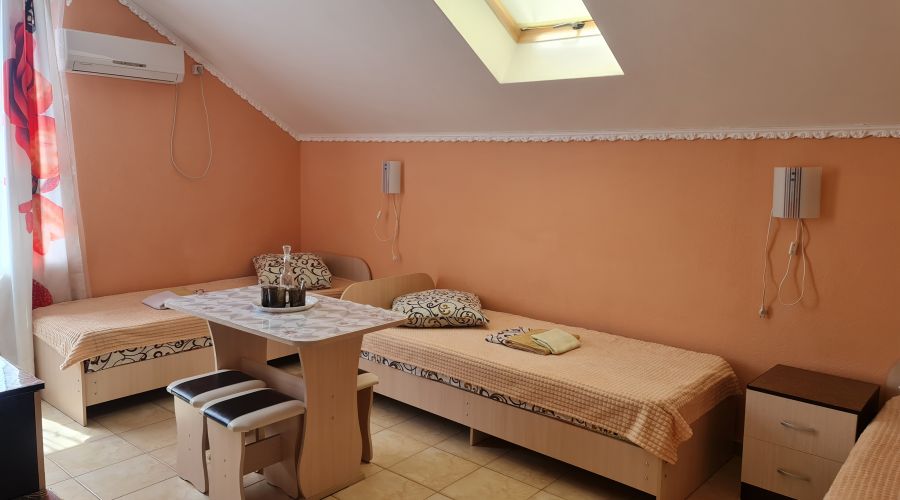 Стандарт 3-местный 1-комнатный без балкона