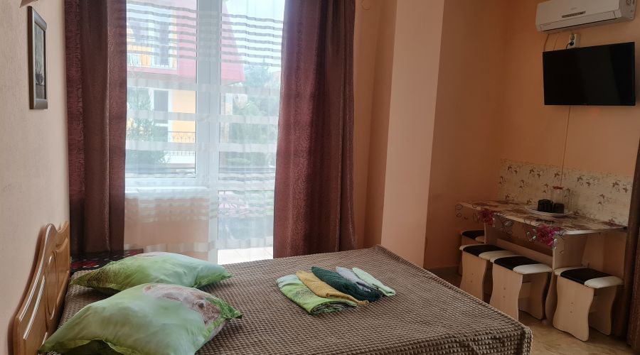 Стандарт 4-местный 1-комнатный с балконом