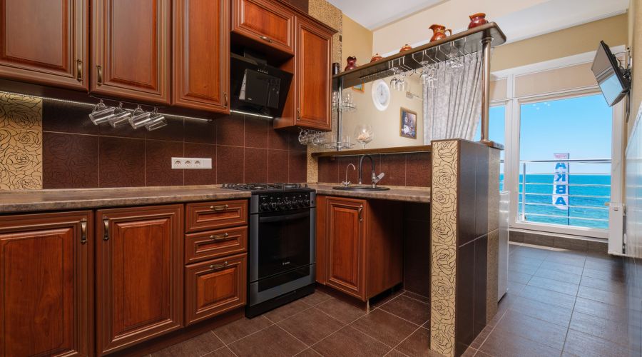 Апартаменты 3-местный с мини-кухней (море)