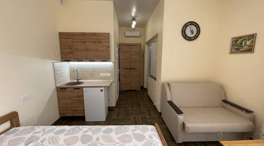 Полулюкс 2-местный (вид во двор)