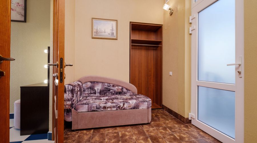 Апартаменты 3-местный с мини-кухней (море)