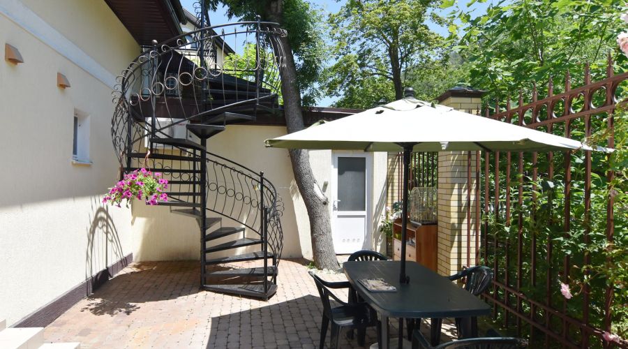 Студия 4-местный с видом на сад