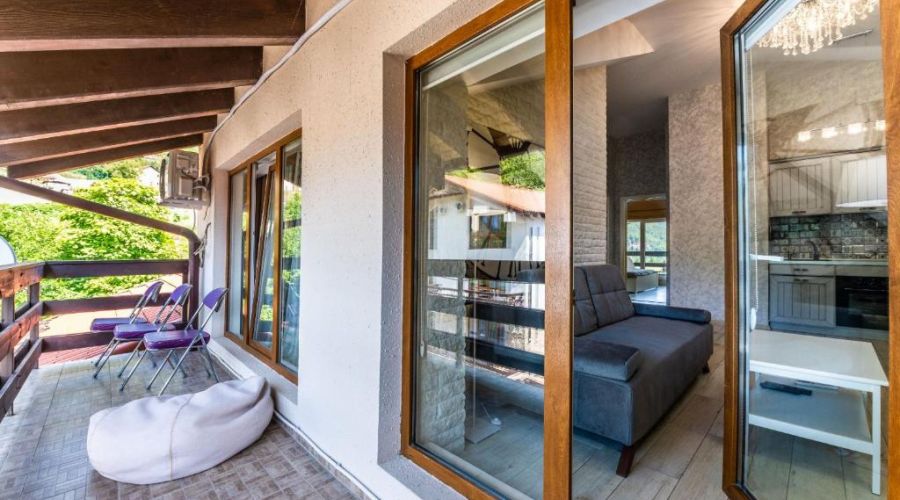 Люкс Семейный люкс с 2 спальнями и балконами