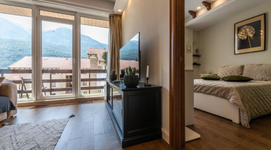 Люкс Люкс уютный с видовым балконом