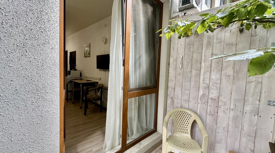 Студия 2-местная бюджетная с балконом