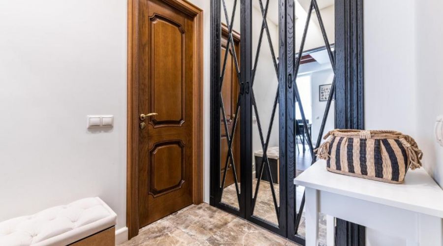 Люкс Люкс уютный с видовым балконом