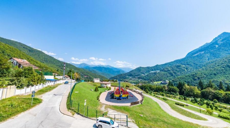 Люкс Семейный люкс с 2 спальнями и балконами