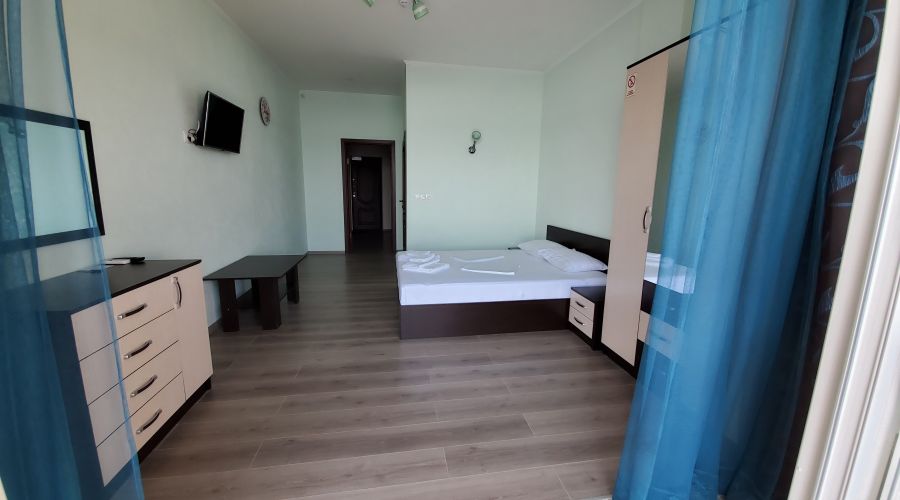 Люкс 4-местный 2-комнатный с мини-кухней