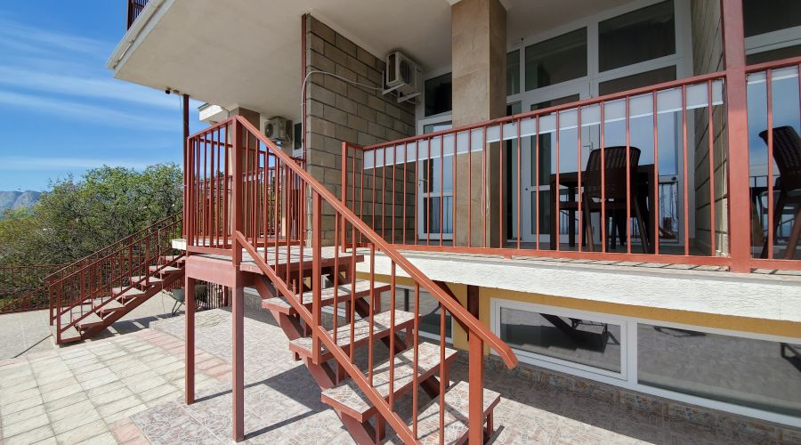 Люкс 2-местный 1-комнатный с отдельным входом