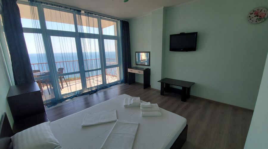 Люкс Улучшенный 5-местный 2-комнатный с мини-кухней