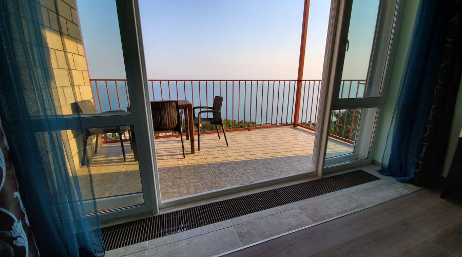 Люкс Улучшенный 5-местный 2-комнатный с мини-кухней