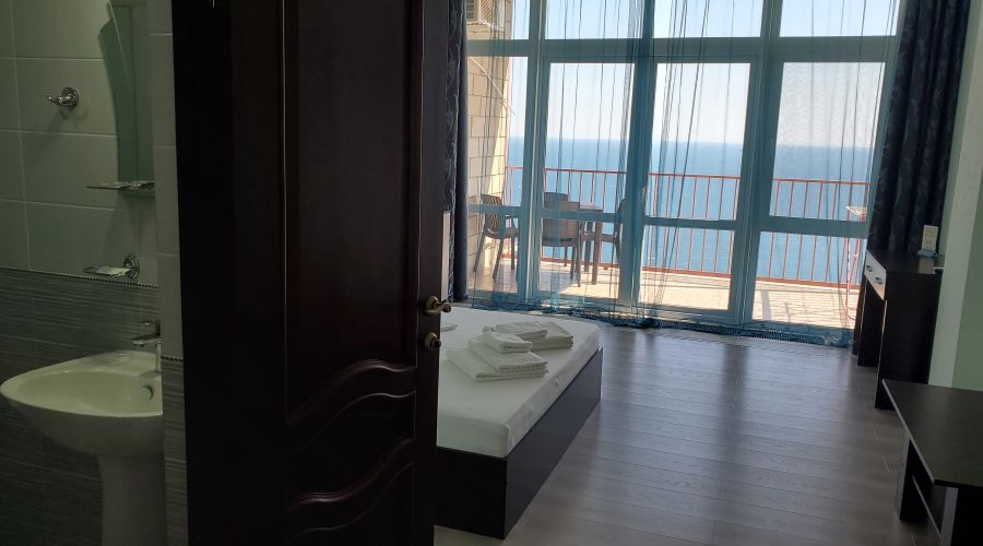 Люкс Улучшенный 5-местный 2-комнатный с мини-кухней