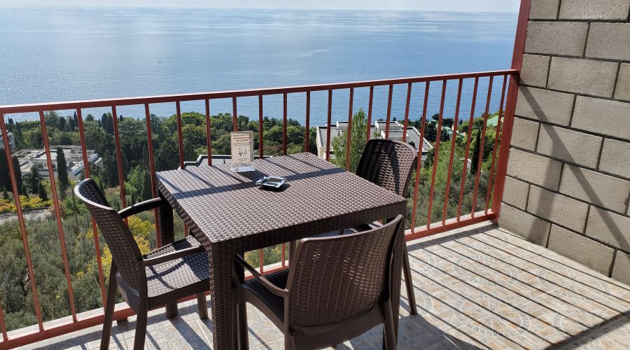 Люкс 4-местный 2-комнатный с мини-кухней