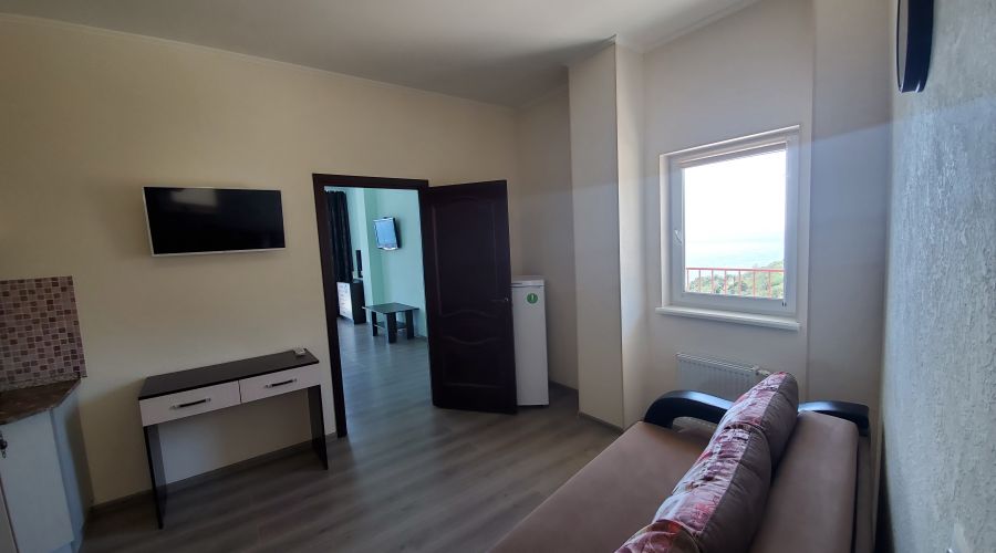 Люкс Улучшенный 5-местный 2-комнатный с мини-кухней