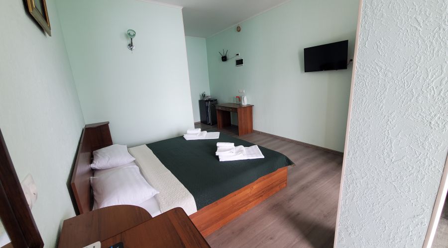 Люкс 2-местный 1-комнатный с отдельным входом