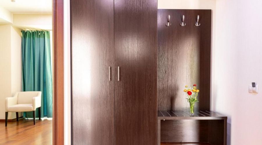 Семейный Семейный 2 комнатный