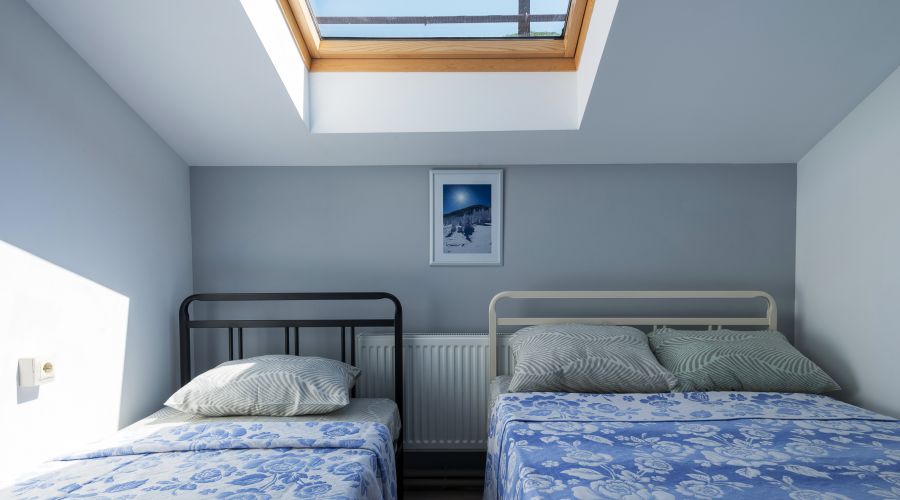 Апартаменты 5-местные Семейные №11 мансардный этаж