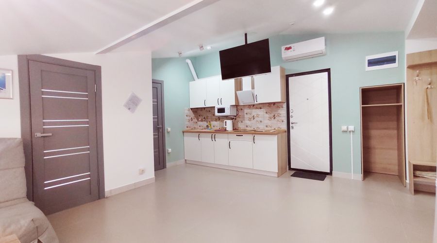 Апартаменты 5-местные Семейные №12 мансардный этаж