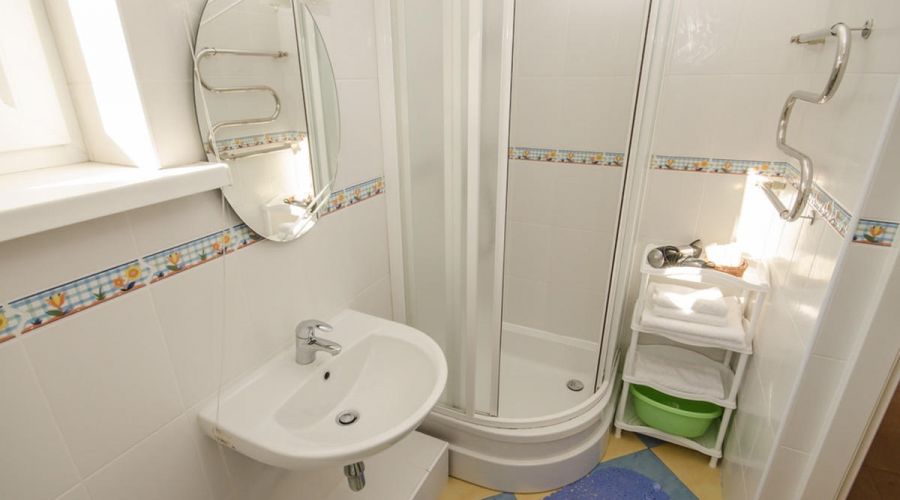 Студия 2-местная 1-комнатная с кухней