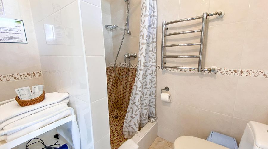 Студия 3-местная 2-комнатная с кухней