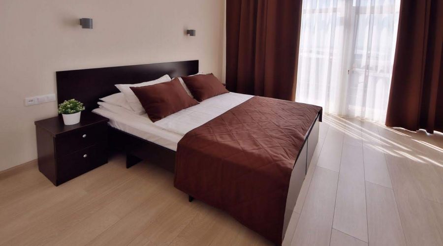 Студия студия с балконом