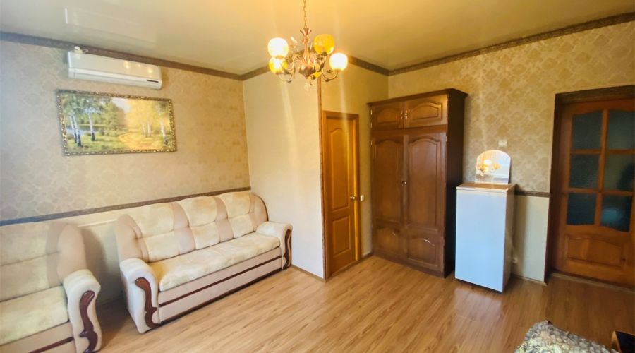 Семейный Семейный 5-местный