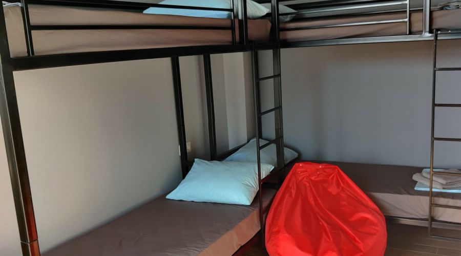 Номер 6-местный 2 комнатный номер