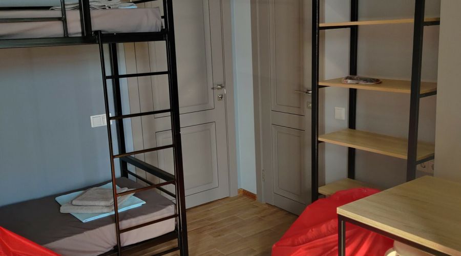 Номер 6-местный 2 комнатный номер