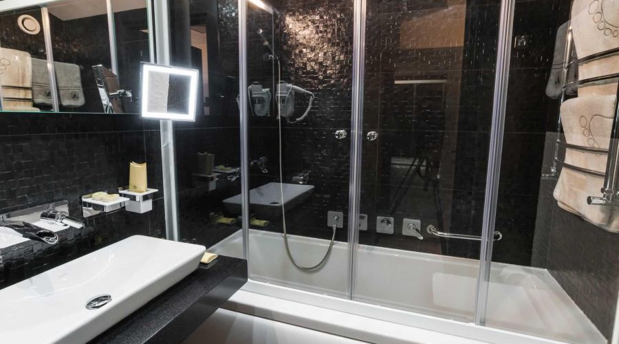 Люкс Люкс, смежная гостиная и спальня