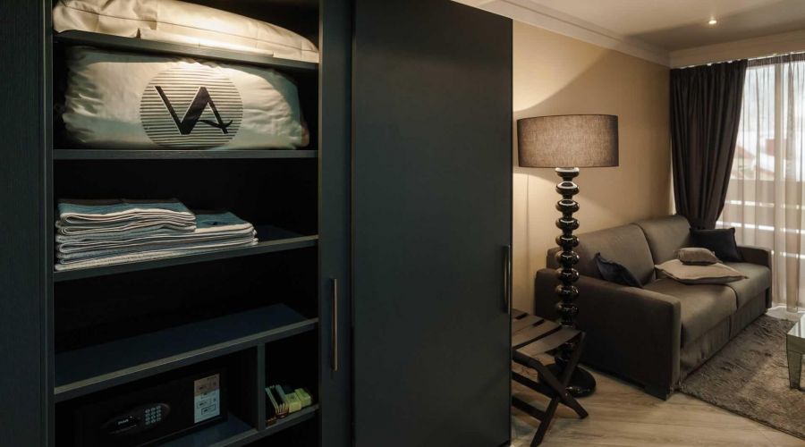 Люкс Люкс, смежная гостиная и спальня