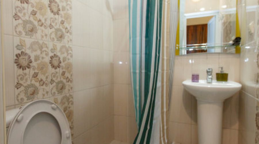 Полулюкс 4х местный с балконом