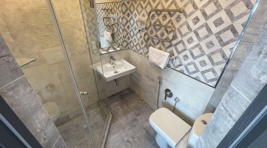 Люкс 3-местный 1-комнатный (море)