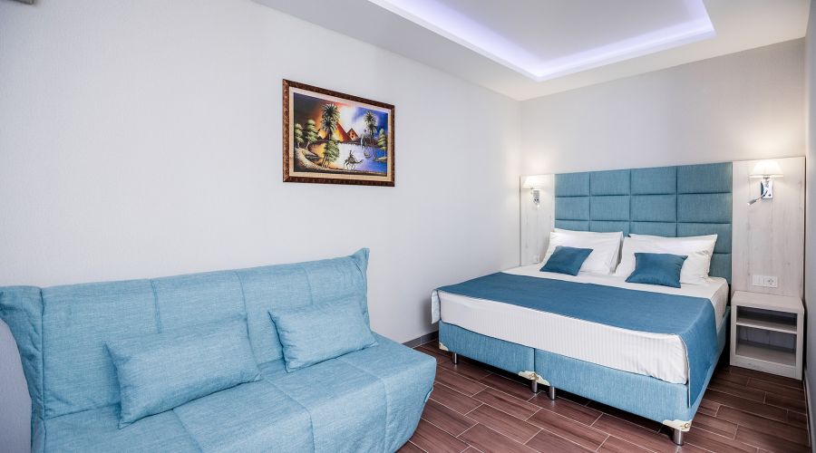 Семейный 4-местный с балконом