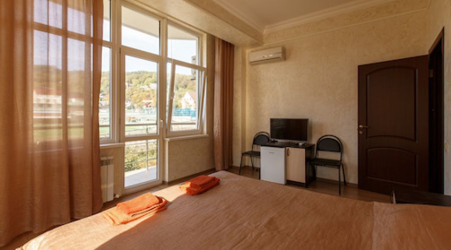 Семейный Семейный 2-комнатный с балконом