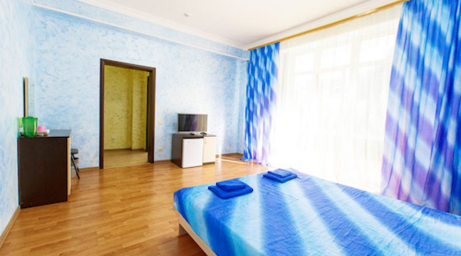 Семейный Семейынй 2-комнатный