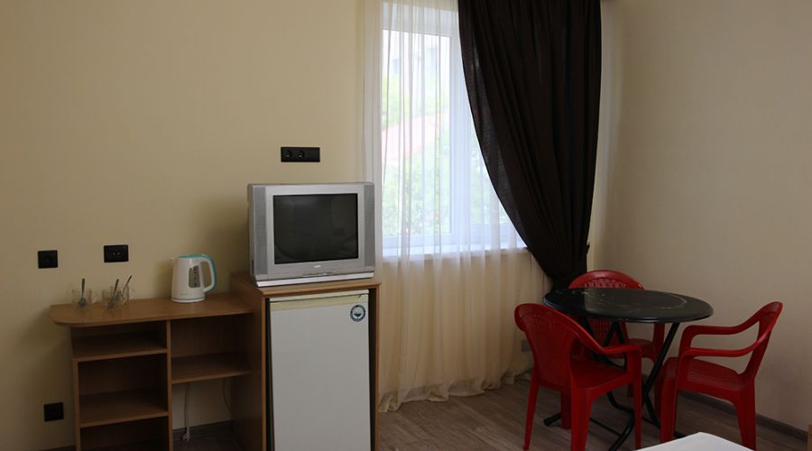 Стандарт 3-местный 1-комнатный с отдельным балконом