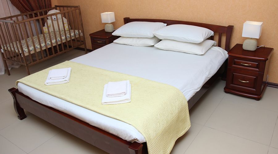 Люкс 4-местный 2-комнатный с балконом (номер 2)