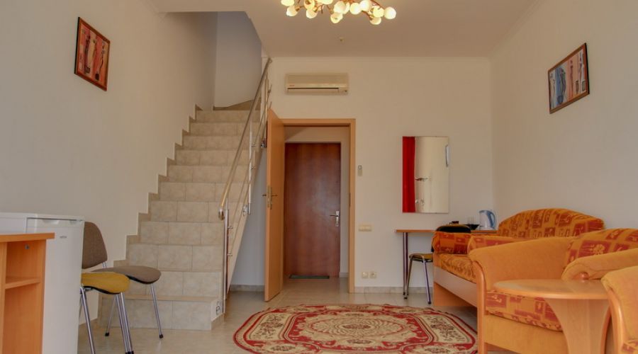 Люкс 3-местный 2-уровневый